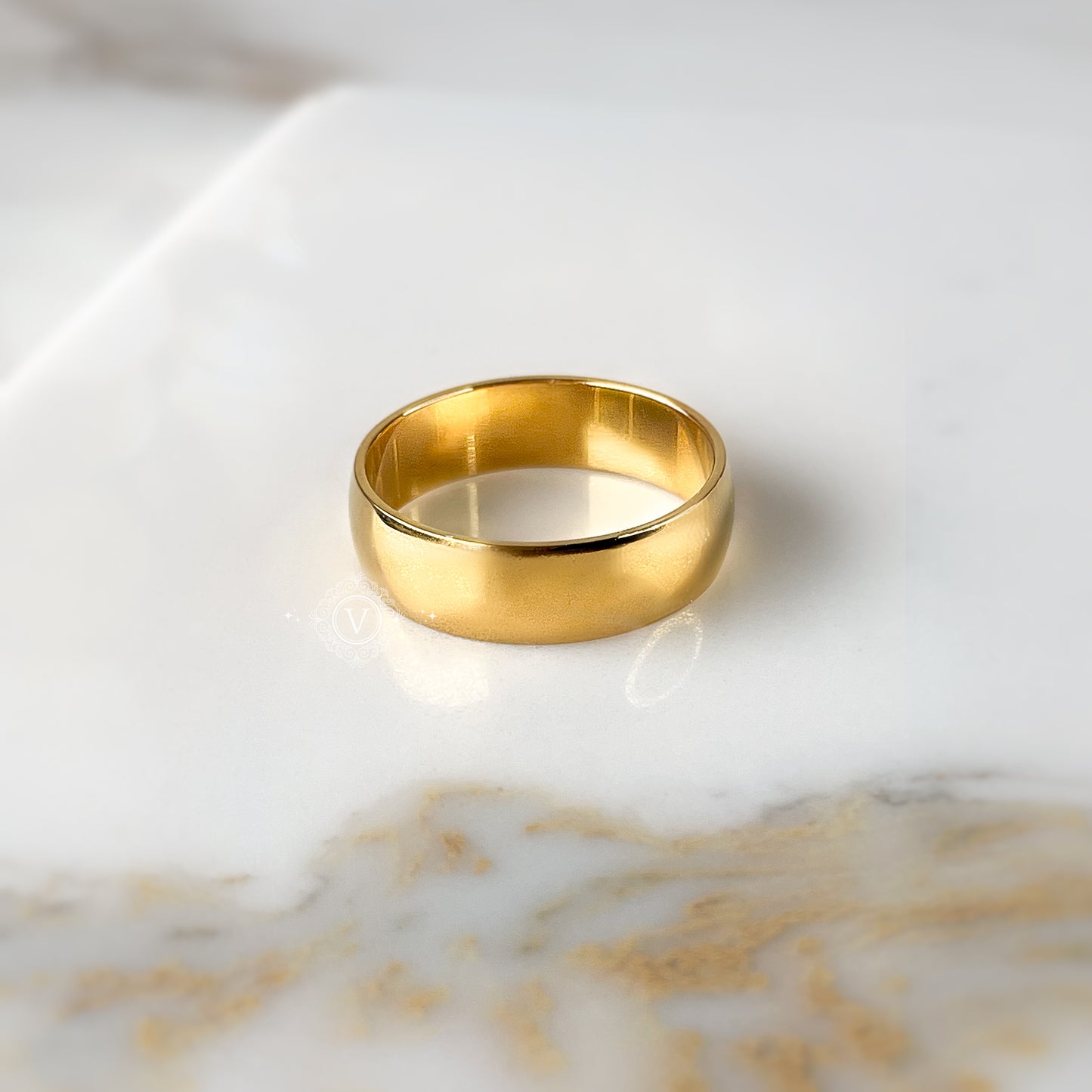 VB Tarnish-Free Stainless Steel 18K Gold Plated Band Ring.